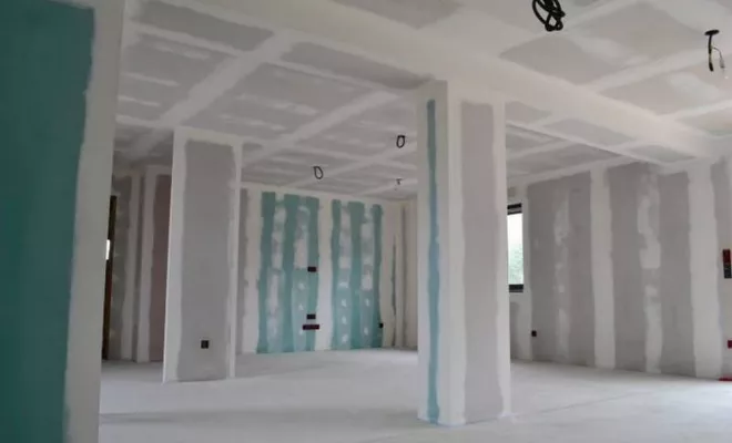 Travaux de rénovation, Cornillon, KAZAN